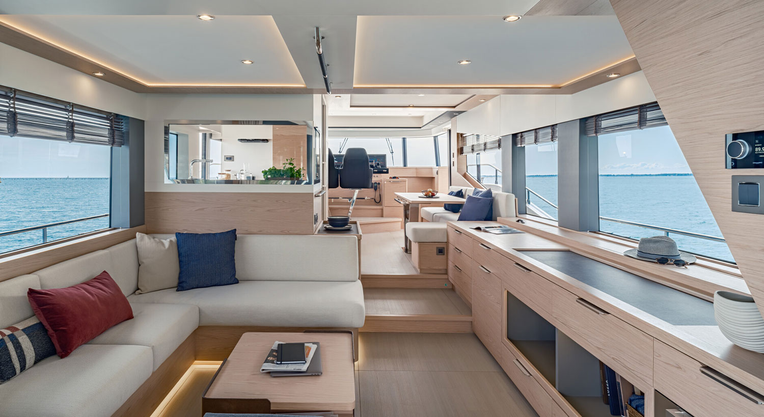 Grand Trawler 62 Exclusive Tour | BENETEAU