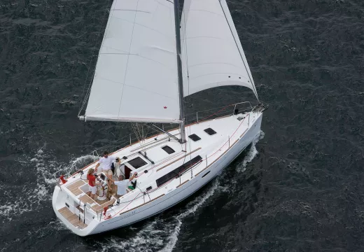 Sailboats Oceanis 45 - Sailing Yacht Beneteau USA